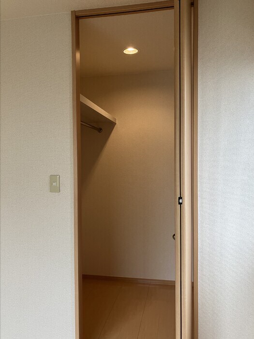 物件内観写真5　(収納)