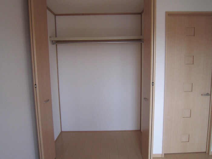 物件内観写真11　(収納)