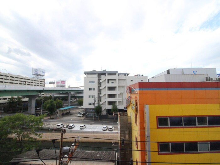 物件内観写真22　(室内からの展望)