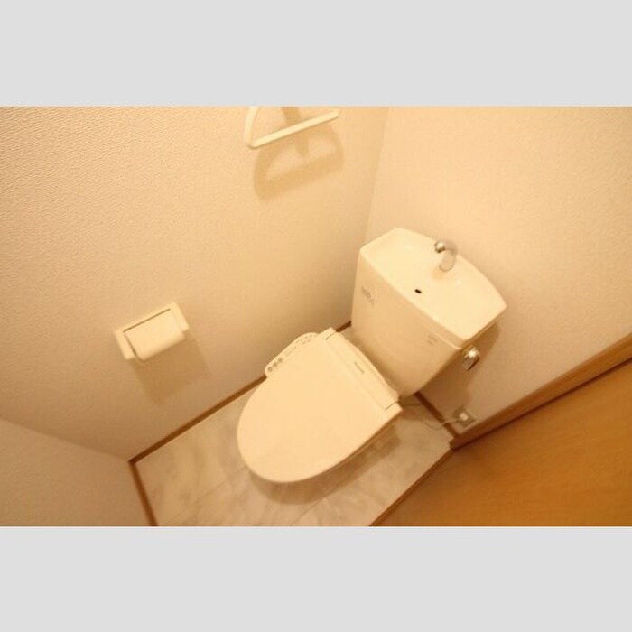 物件内観写真10　(トイレ)