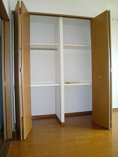 物件内観写真9　(収納)