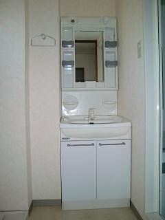 物件内観写真12　(洗面)