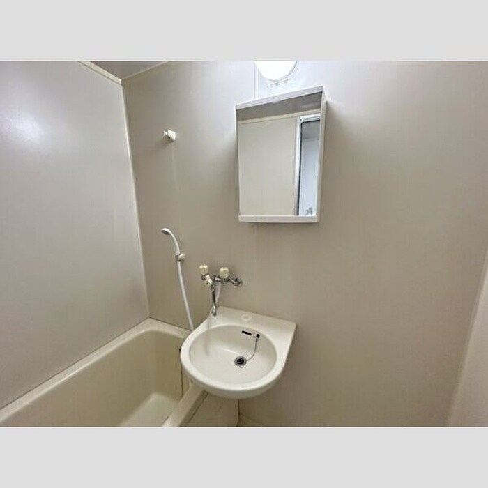 物件内観写真10　(洗面)