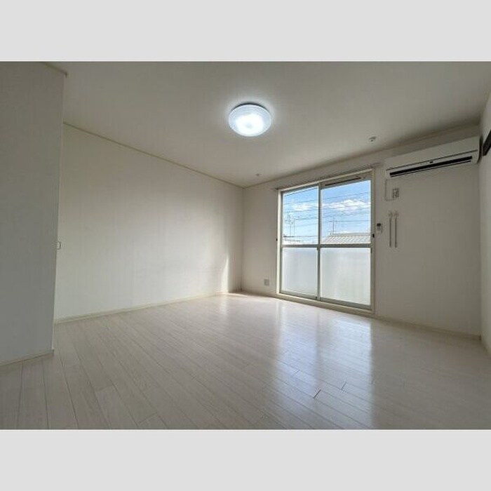 物件内観写真11　(居室)