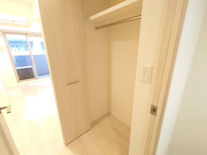 物件内観写真12　(収納)