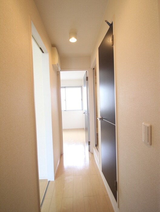 物件内観写真22　(廊下)