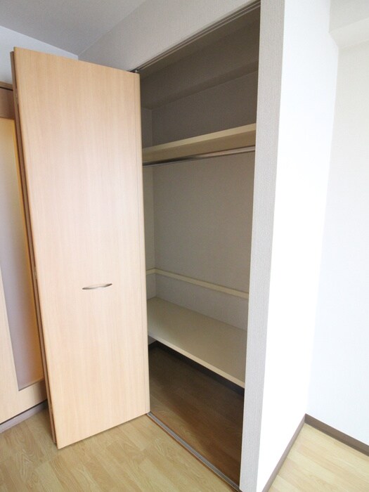 物件内観写真10　(収納)