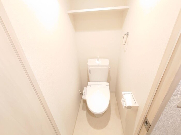 物件内観写真11　(トイレ)