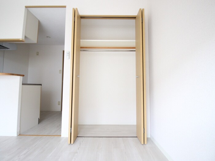 物件内観写真13　(収納)