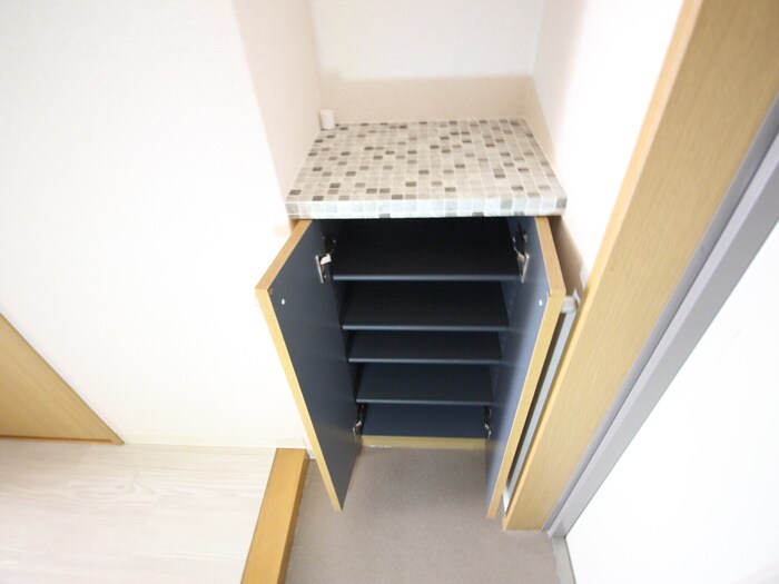 物件内観写真16　(靴箱)