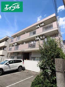 シャルマン大島の外観写真