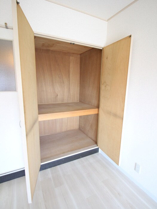 物件内観写真15　(収納)