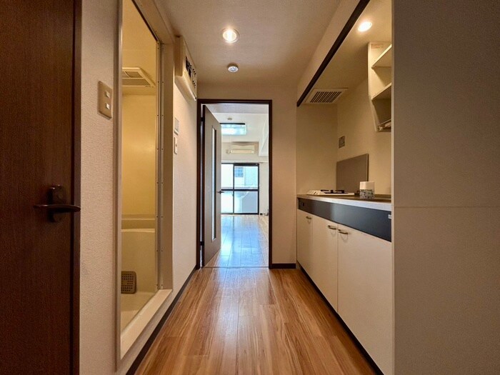 物件内観写真19　(廊下)