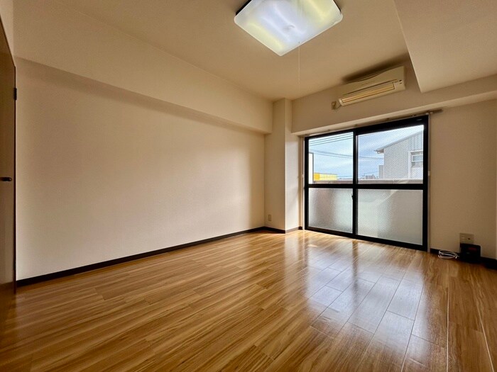 物件内観写真21　(居室)