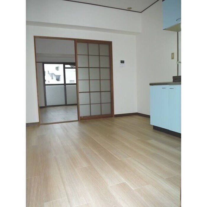 物件内観写真8　(居室)