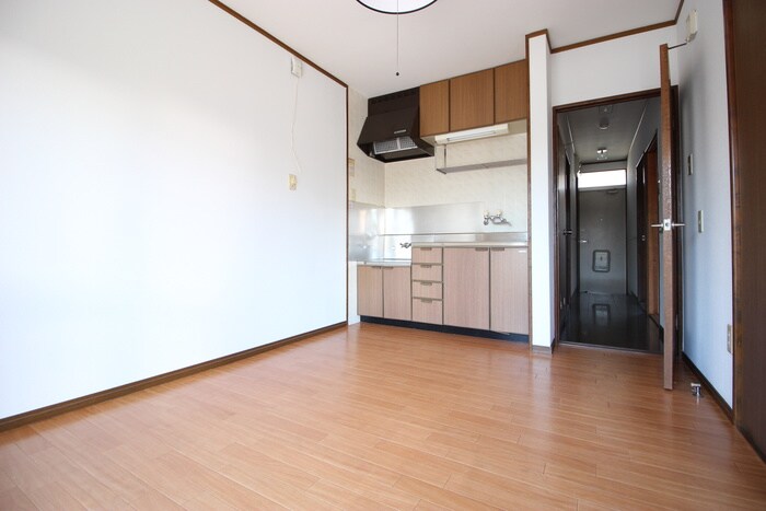 物件内観写真8　(居室)