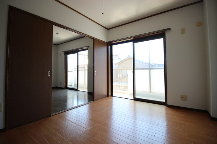 物件内観写真9　(居室)