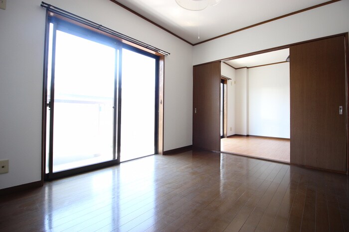 物件内観写真12　(居室)