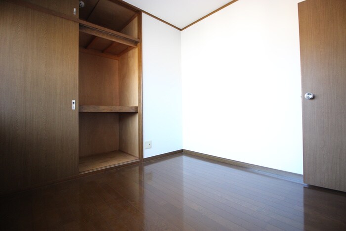 物件内観写真15　(居室)