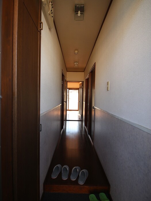 物件内観写真20　(廊下)