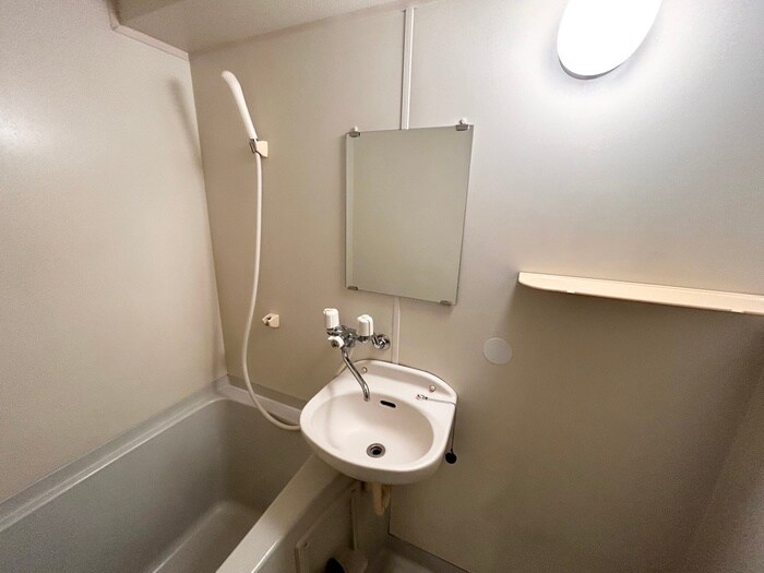 物件内観写真11　(洗面)