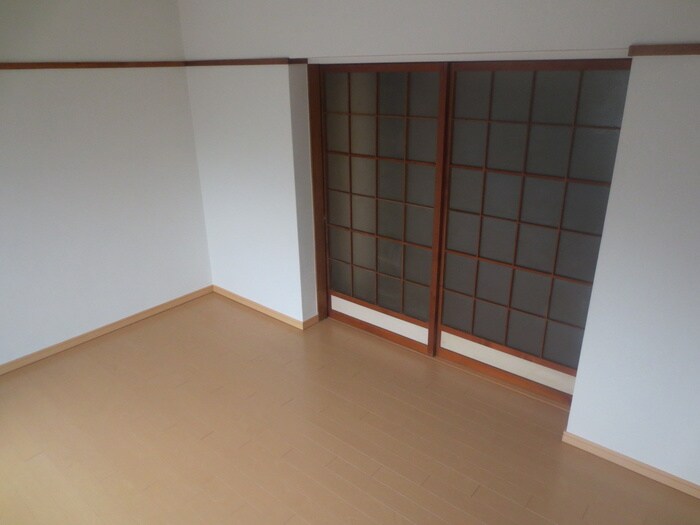 物件内観写真18　(居室)