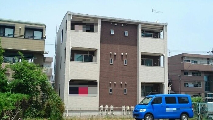 ラ　レーヌ　Ⅱの物件外観写真