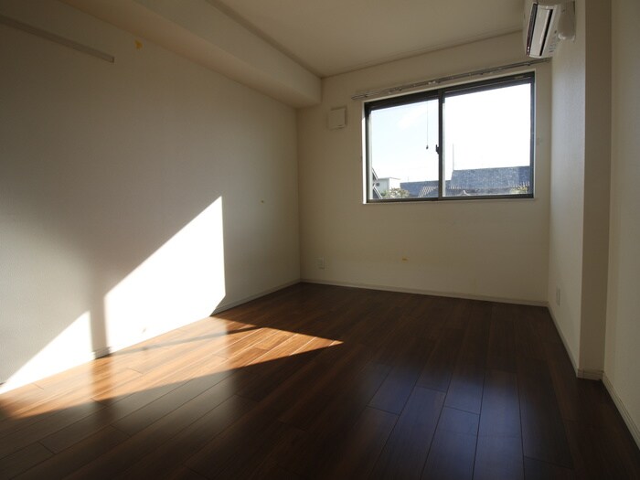 物件内観写真9　(内観写真)