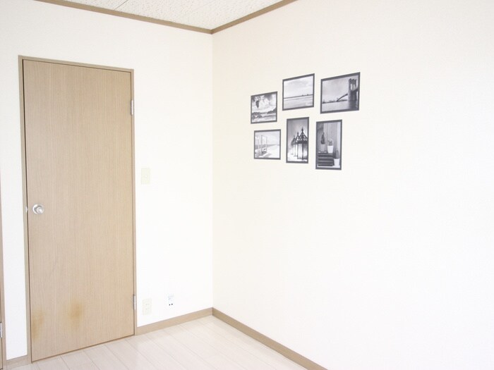 物件内観写真8　(居室)