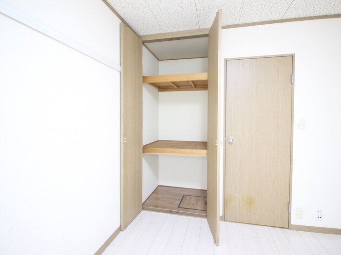 物件内観写真9　(収納)