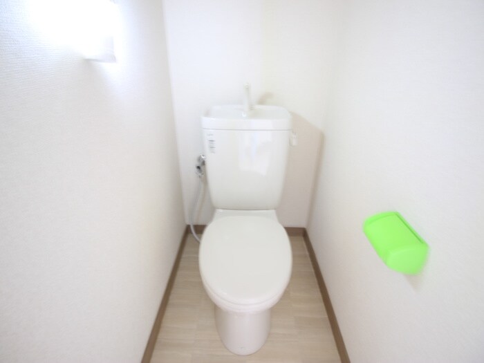 物件内観写真12　(トイレ)