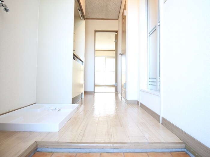 物件内観写真21　(廊下)