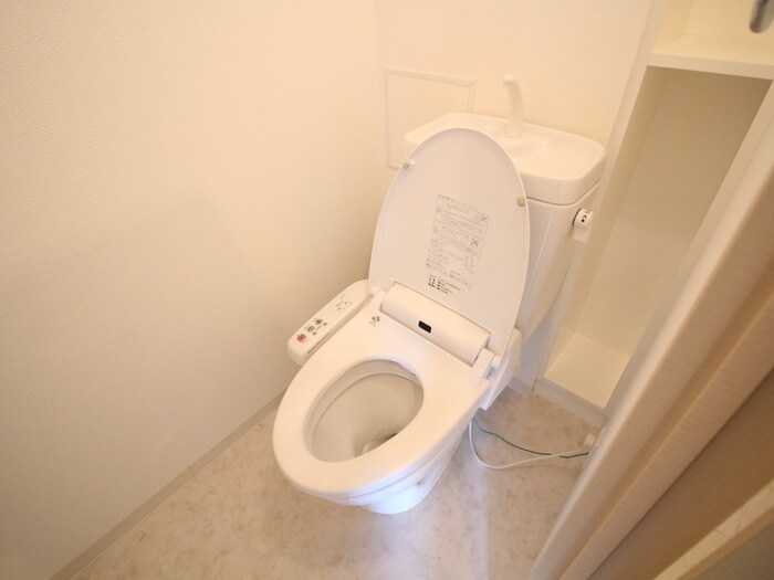 物件内観写真9　(トイレ)