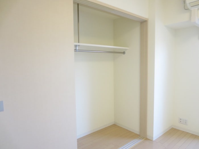 物件内観写真12　(収納)