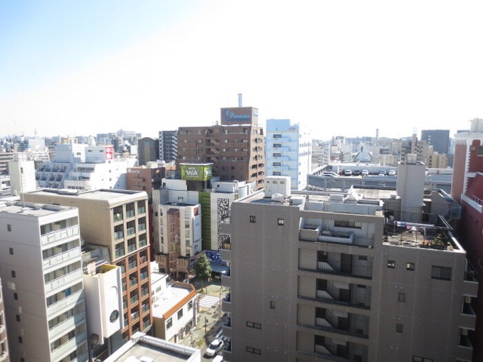 物件内観写真16　(室内からの展望)