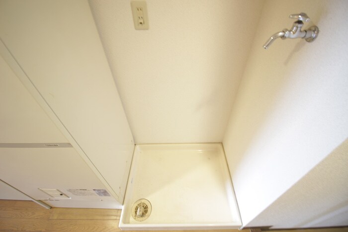 物件内観写真13　(洗濯機置場)