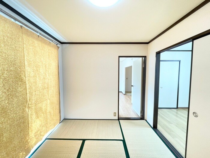 物件内観写真11　(居室)