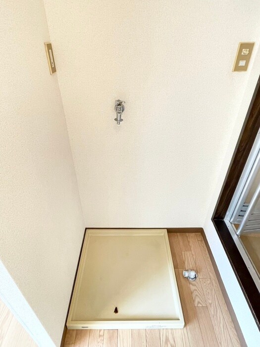 物件内観写真20　(洗濯機置場)