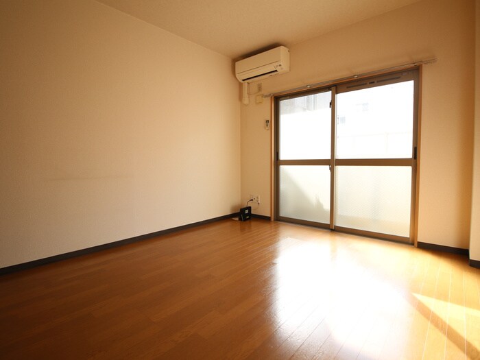 物件内観写真13　(居室)