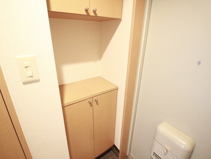 物件内観写真14　(靴箱)