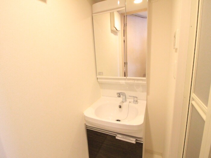 物件内観写真10　(洗面)