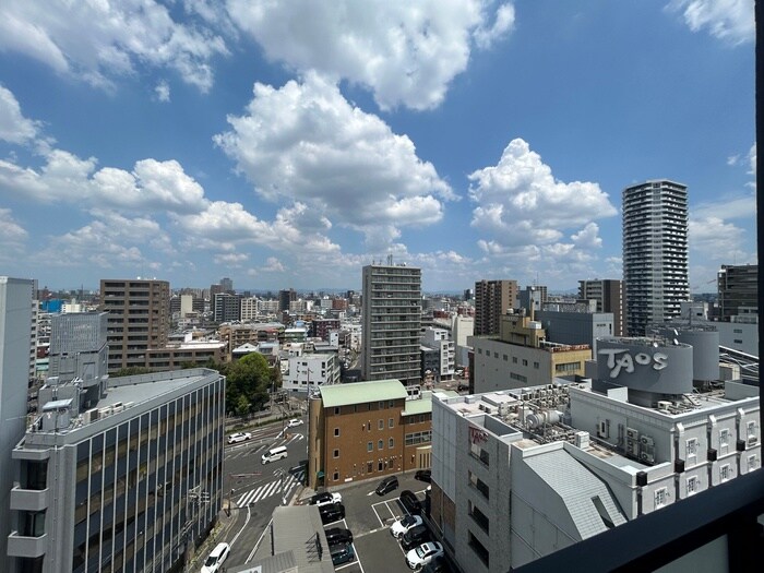 物件内観写真16　(室内からの展望)