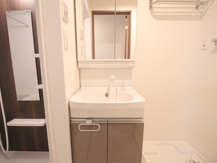 物件内観写真10　(洗面)