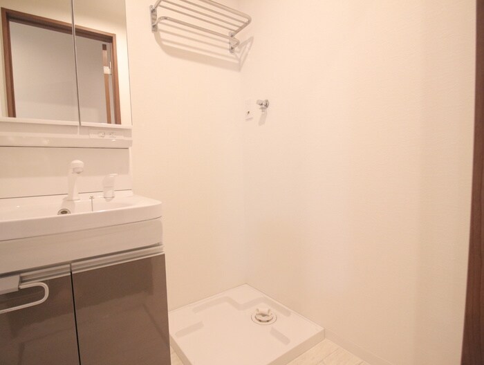 物件内観写真11　(洗濯機置場)