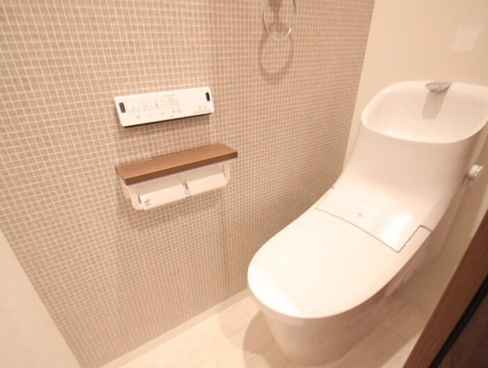 物件内観写真12　(トイレ)