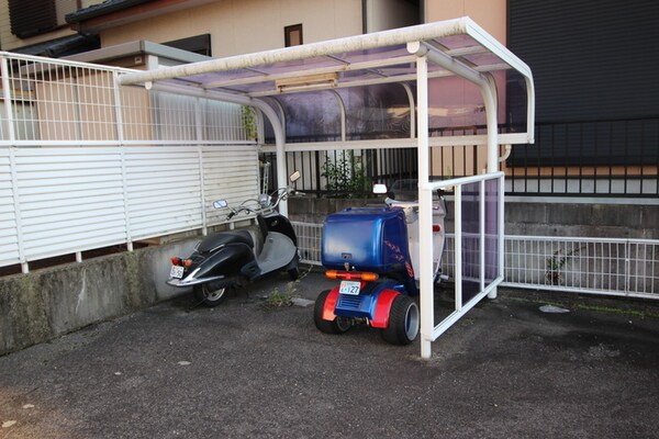 バイク置き場