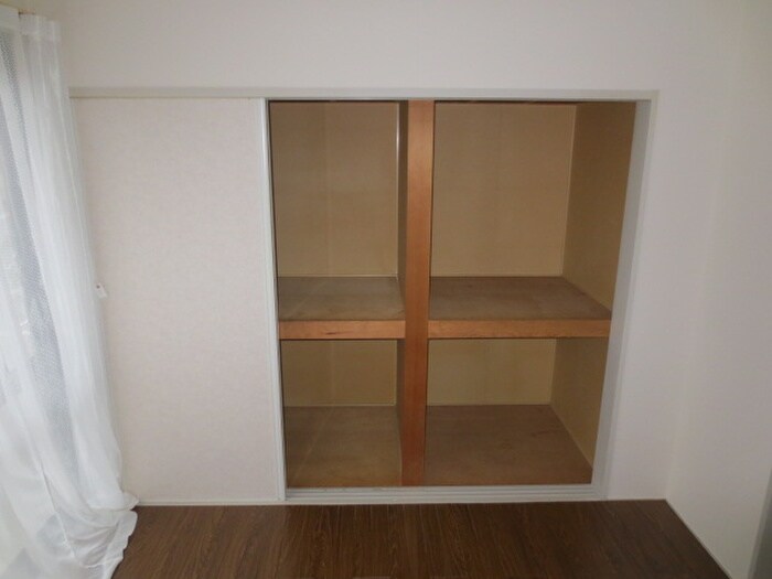 物件内観写真8　(収納)