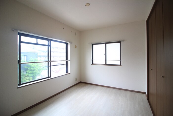 物件内観写真14　(居室)