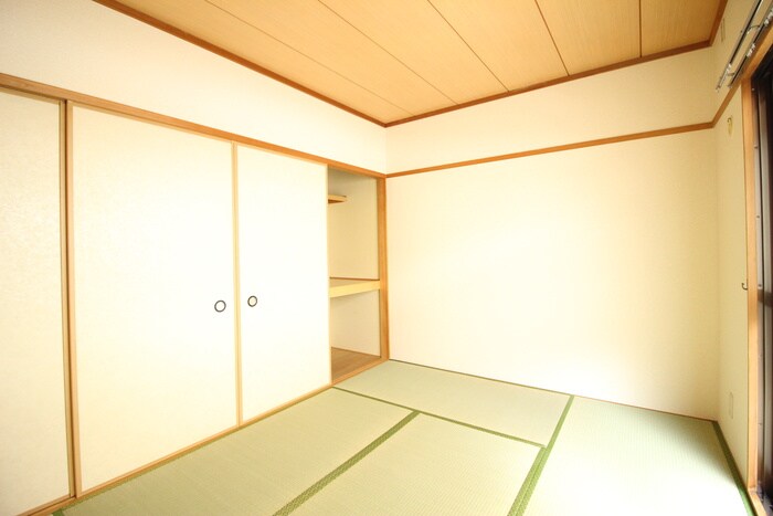 物件内観写真19　(居室)