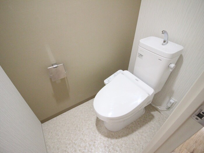 物件内観写真14　(トイレ)